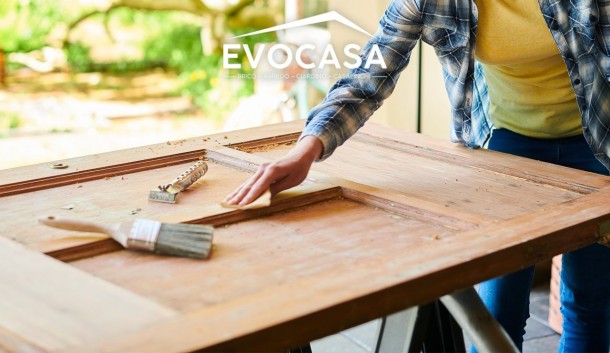 Restaurare portone in legno: da vecchio a nuovo in 5 Step